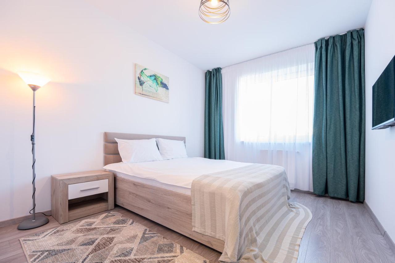 Serene Flat Apartment Oradea Luaran gambar